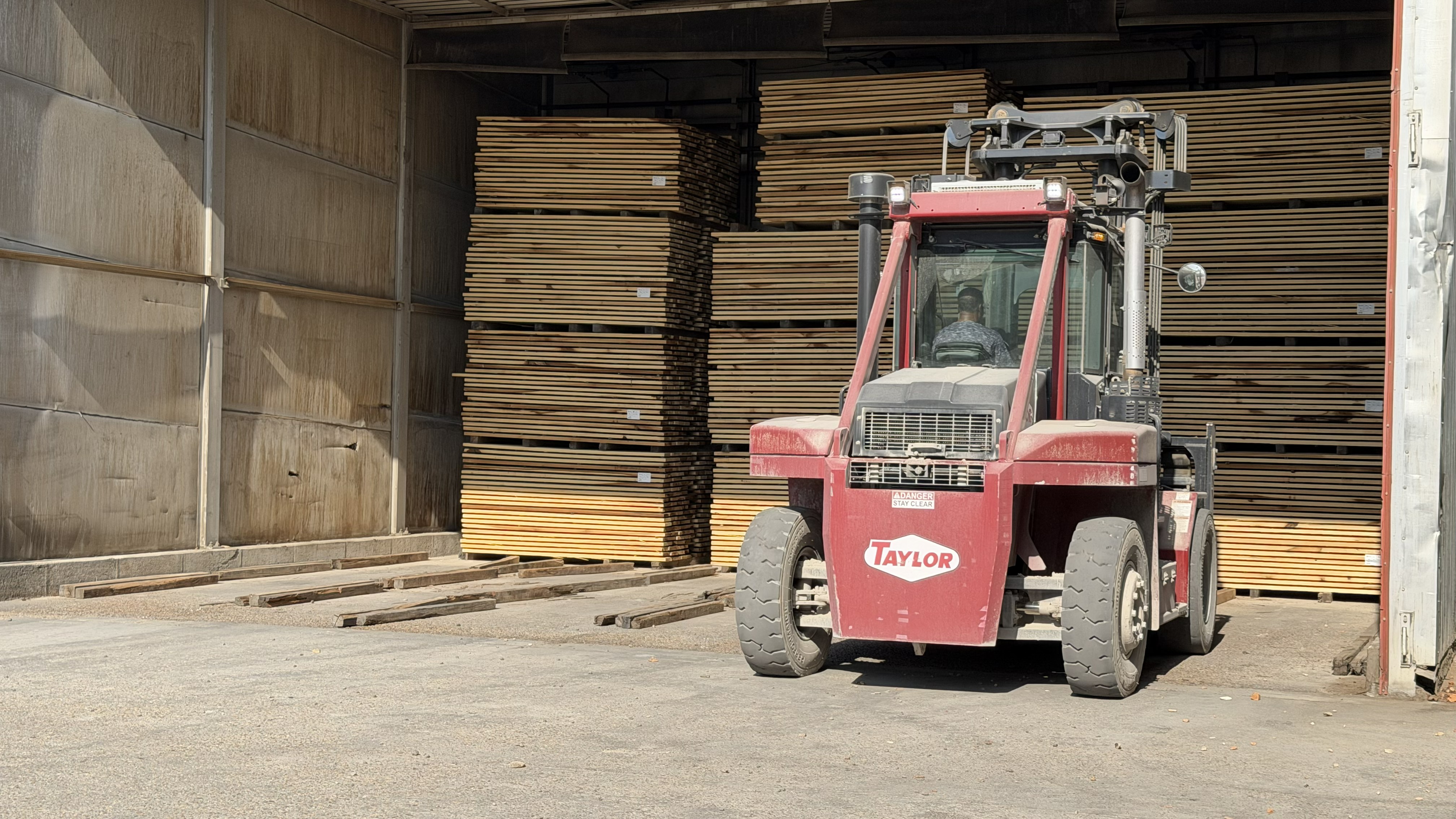 Loading hardwood into kiln